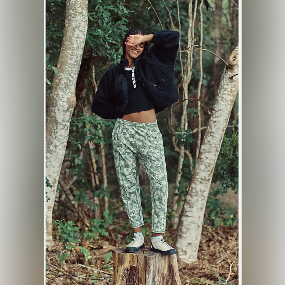 NWT FP Movement Hot Shot Printed Pants